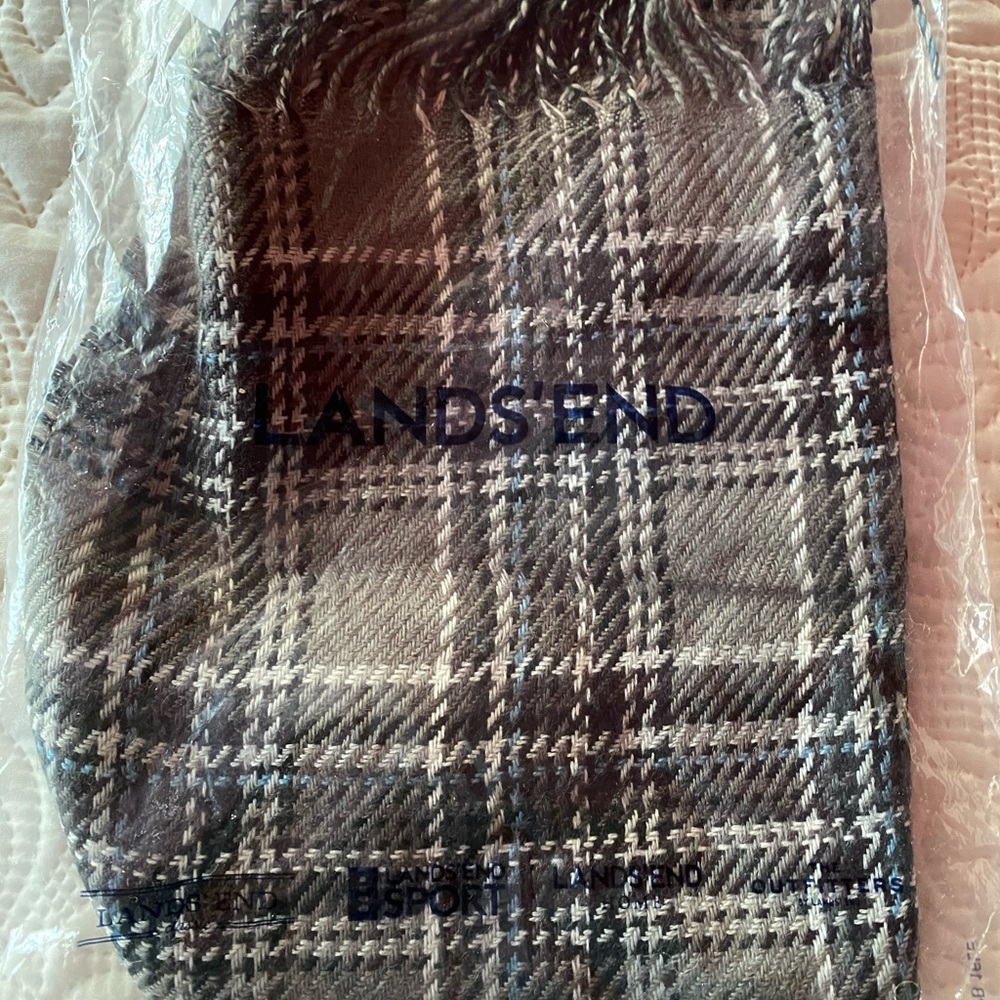 New Lands’ End Scarf